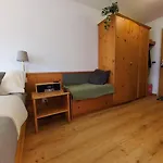 With Balcony, Niesen View & Free Parking Near Interlaken, Thunersee & Blausee Διαμέρισμα *