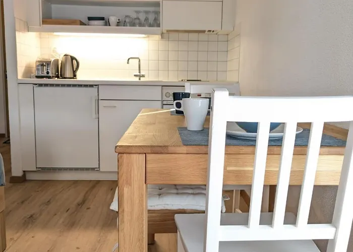 With Balcony, Niesen View & Free Parking Near Interlaken, Thunersee & Blausee Appartement