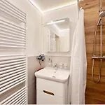 Daire With Balcony, Niesen View & Free Parking Near Interlaken, Thunersee & Blausee